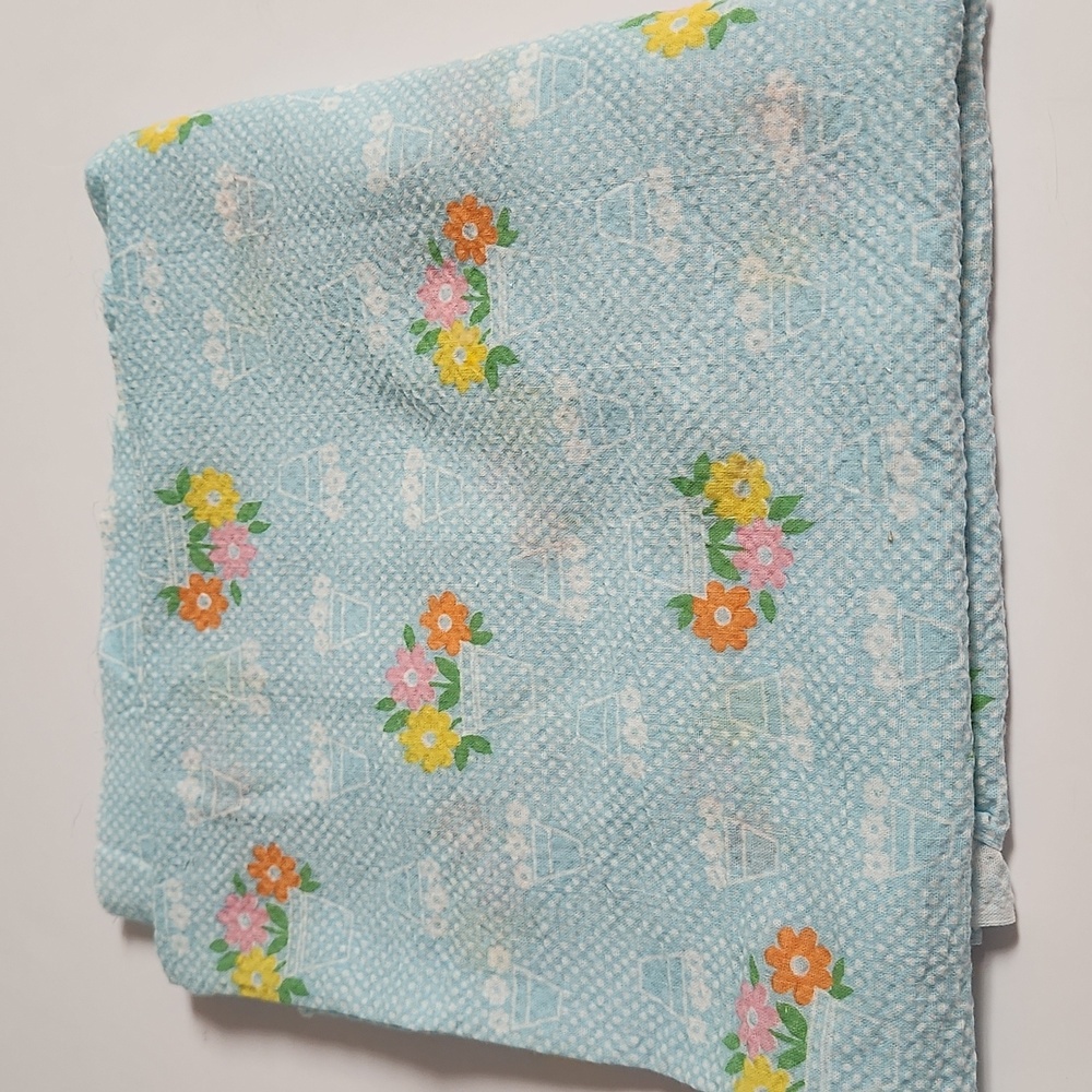 Vintage blue flowered seersucker fabric - 1 yd X 36 inches wide